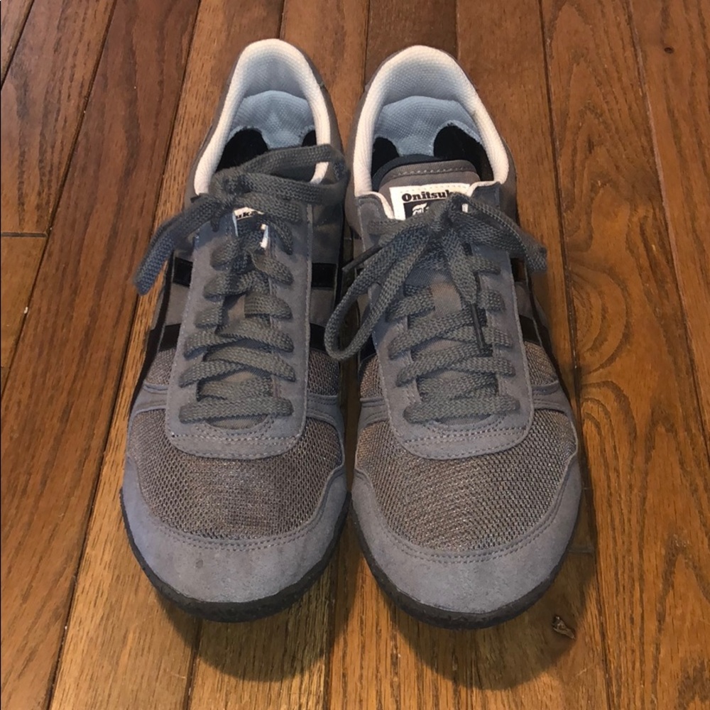 LIKE NEW!